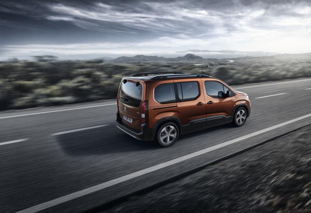 ALL-NEW PEUGEOT RIFTER BRINGS DYNAMISM AND VERSATILITY TO LEISURE ACTIVITY  VEHICLE SEGMENT