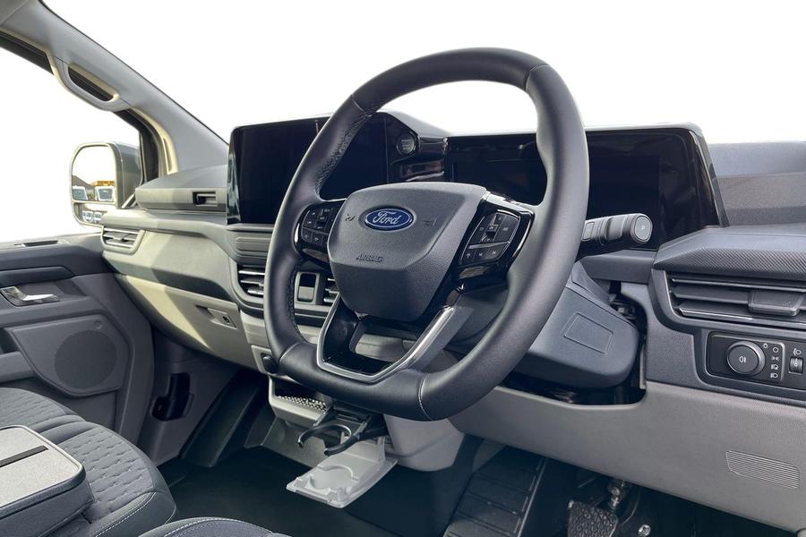 Ford TRANSIT CUSTOM Photo 0001246e-9977-4624-ad95-7d6b8db4b8d5.jpg