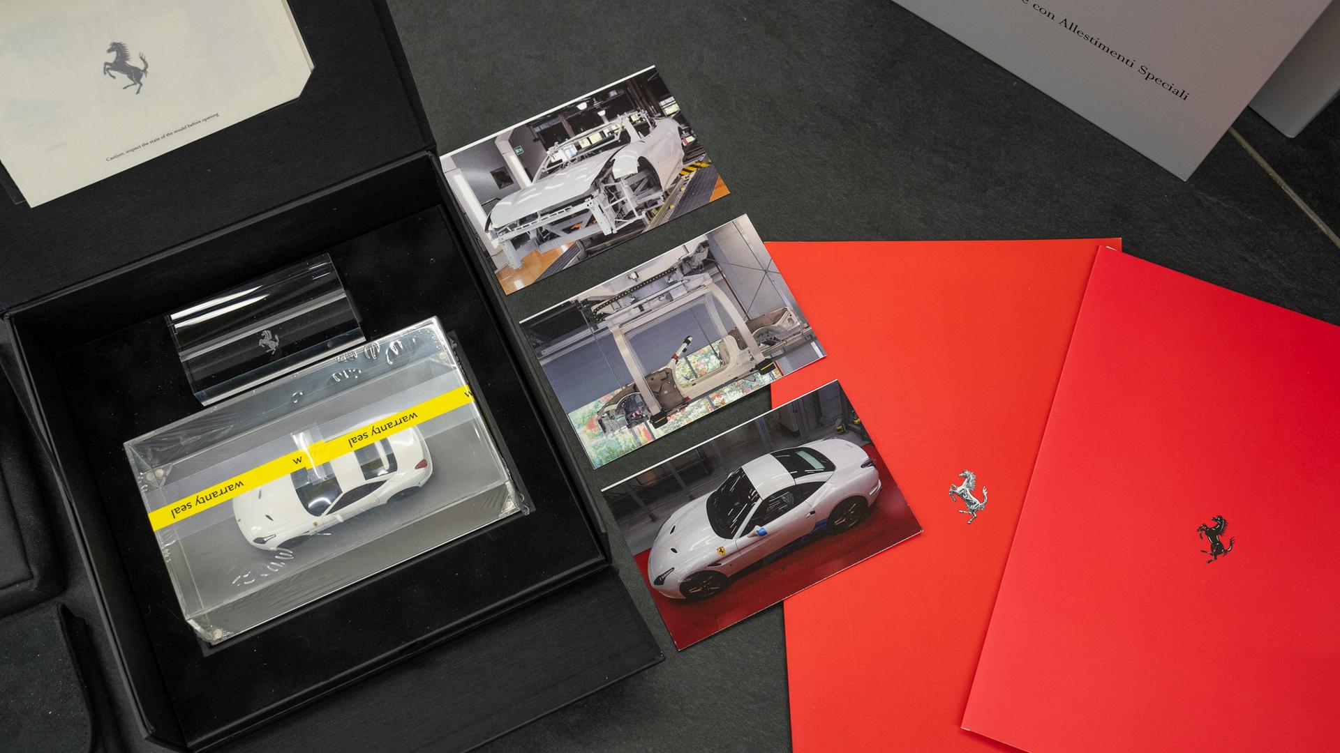 Ferrari California T Photo 0006b8d0-97c7-4827-8d50-cbce81ed62bd.jpg