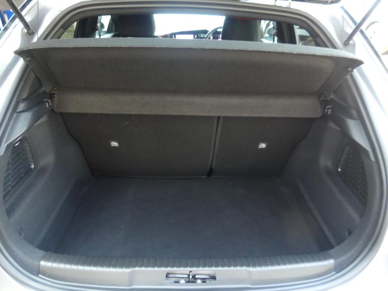 Vauxhall Mokka Photo 00098755-d278-46c0-8c3e-d2452864efd9.jpg