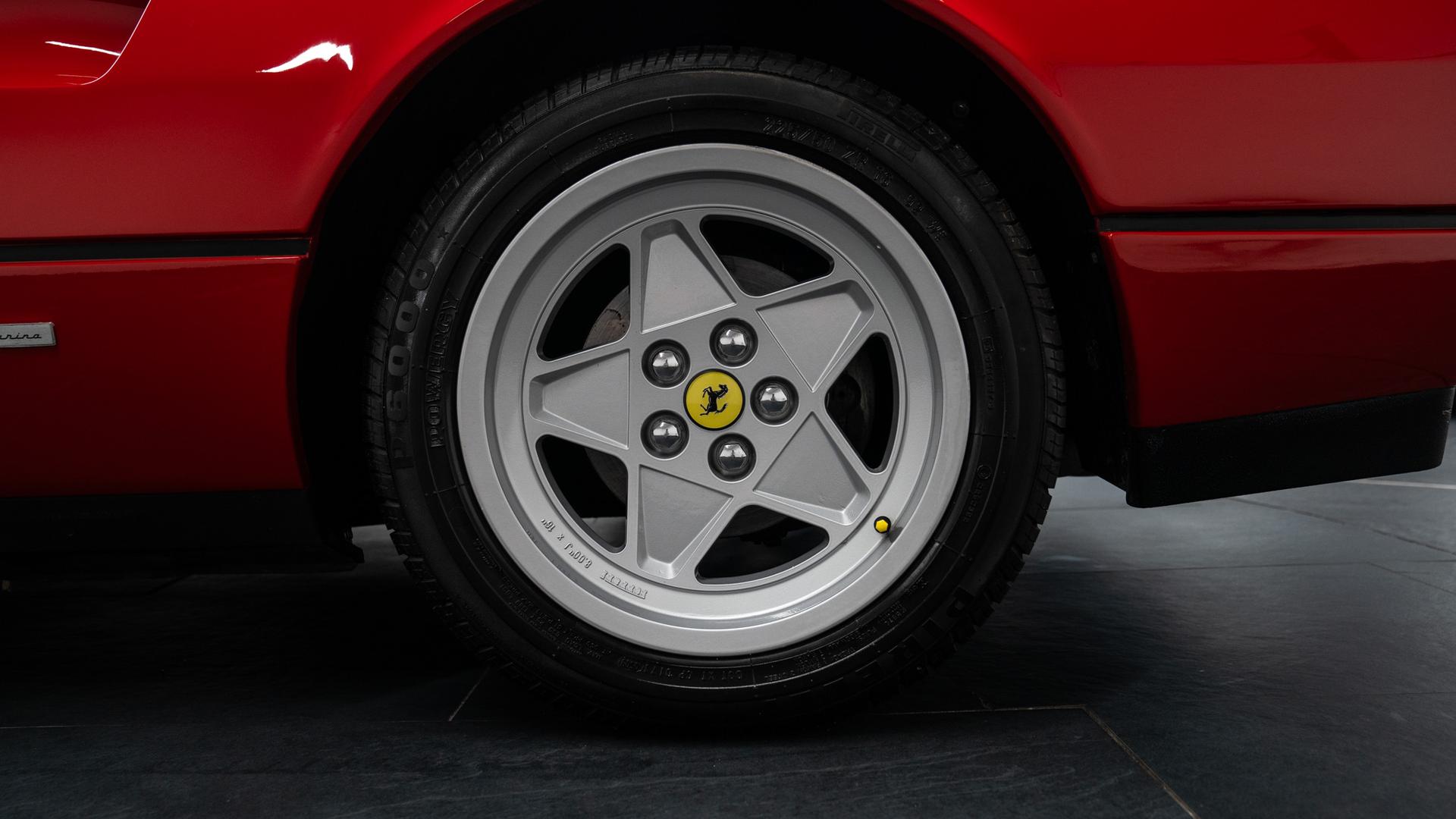 Ferrari 328 Photo 000bf4eb-f702-4197-9d19-0d8663511e8b.jpg