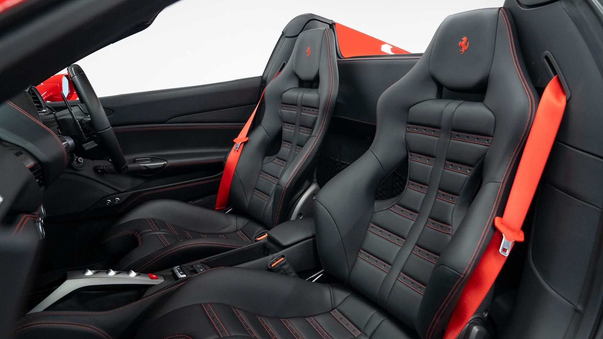 Ferrari 488 Photo 00142ea8-f5f2-4b12-914a-51f13f864ff6.jpg