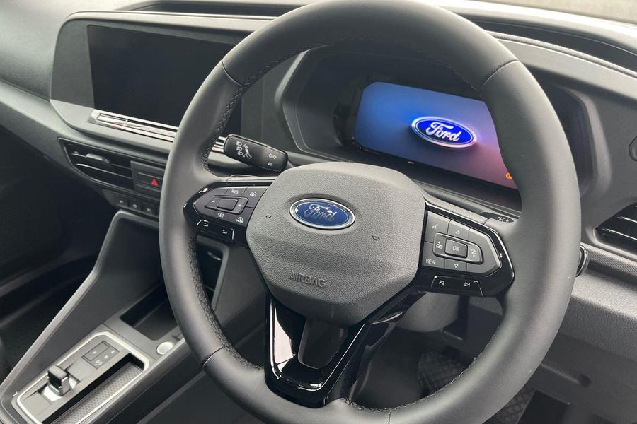 Ford TRANSIT CONNECT Photo 00176ed7-ac9a-4532-b364-43ca34b6ebc2.jpg