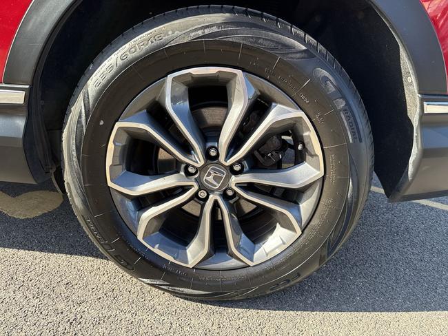 Honda CR-V Photo 001b6632-5a81-4d47-ac82-f6e5266aa1f1.jpg