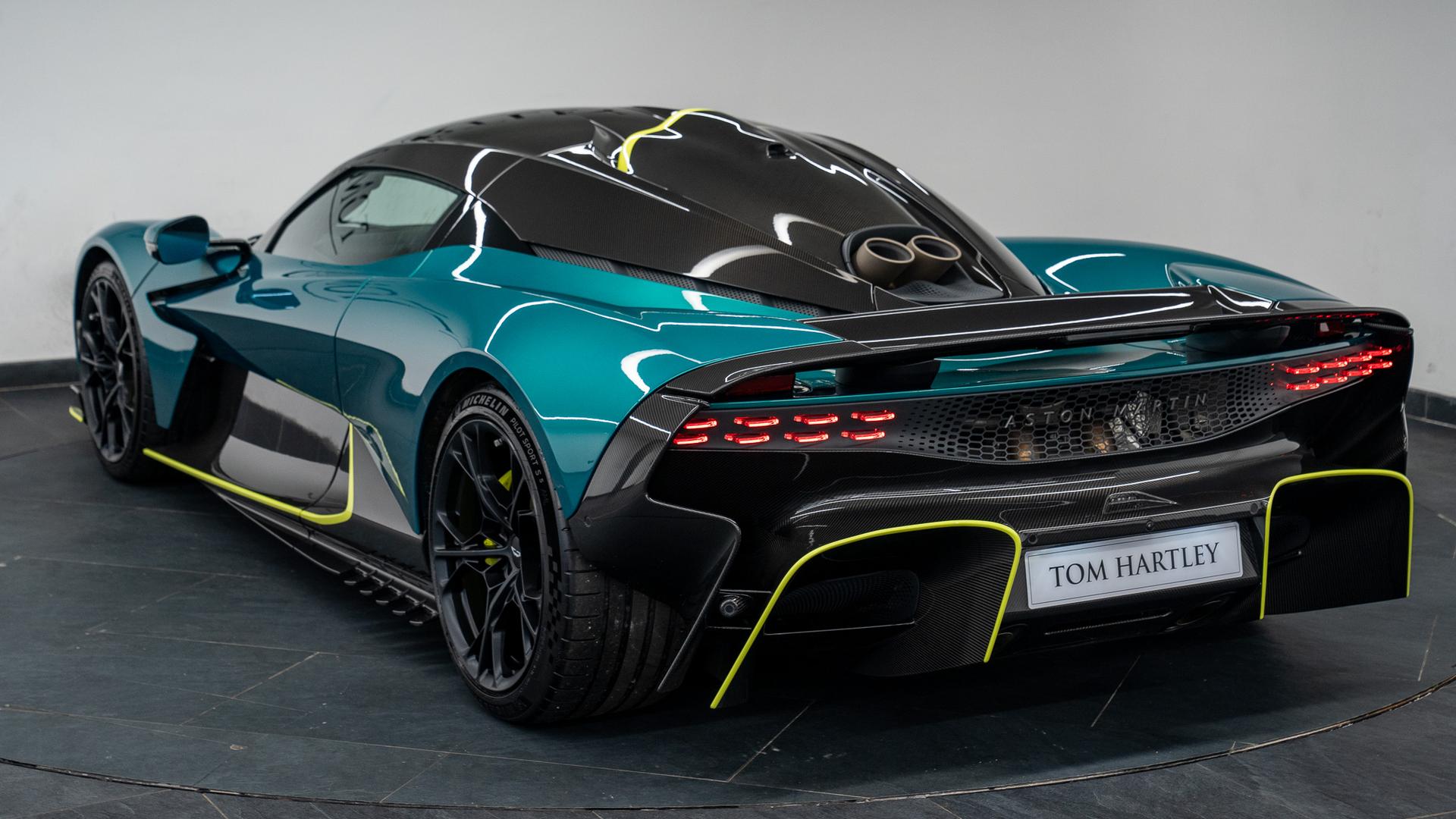 Aston Martin Valhalla Photo 001c0f83-f4e8-4333-970f-a6db92f78f86.jpg