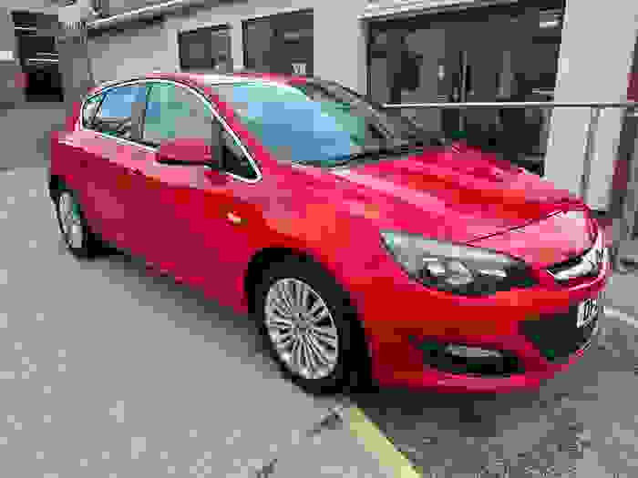 Used 2015 Vauxhall ASTRA EXCITE RED at Gravells