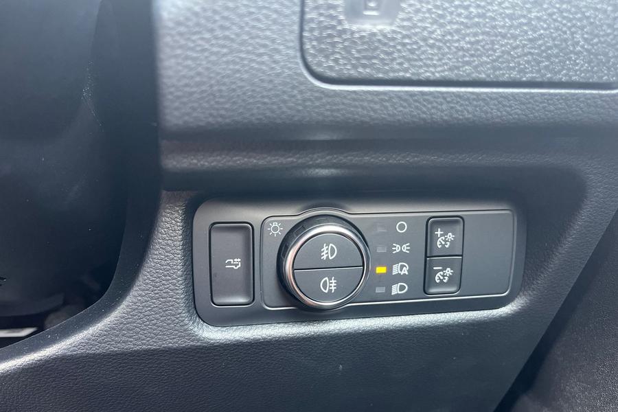 Ford RANGER Photo 003433b3-f5a4-40d5-be58-f643e081c5ec.jpg
