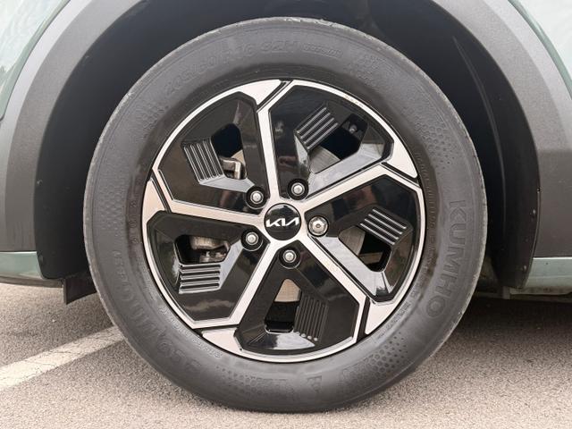 Kia Niro Photo 003669f5-25d4-48f7-b15e-8327cf45dc34.jpg