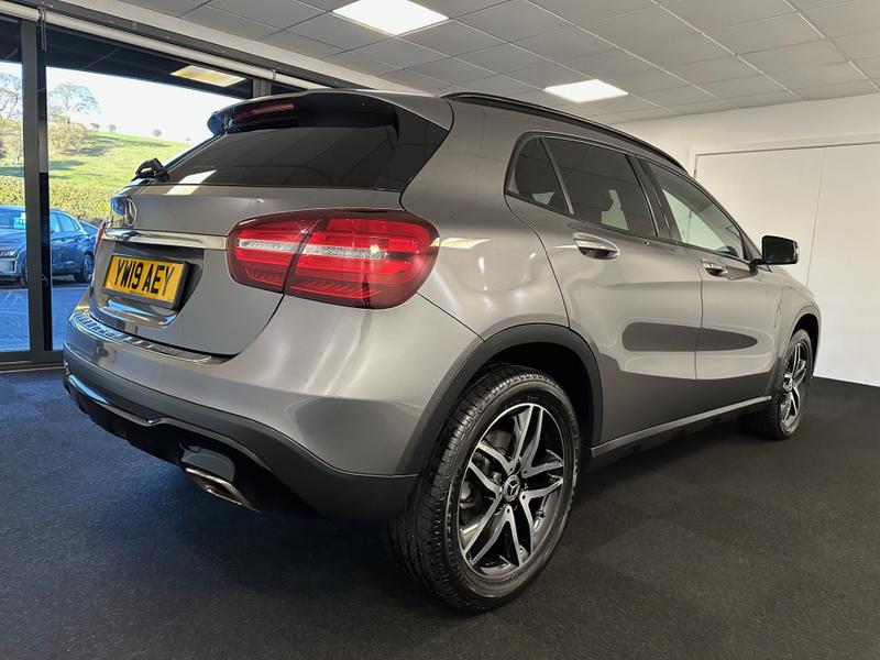 Mercedes-Benz GLA Photo 0037a211-dd5f-4e21-8238-73f888e13c2c.jpg