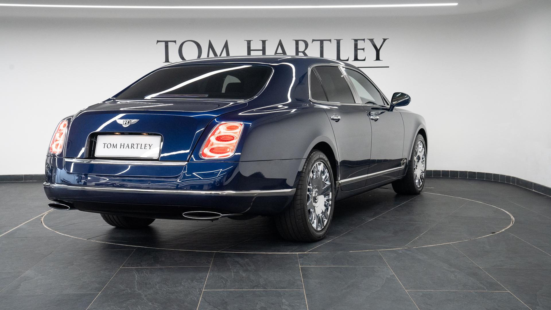 Bentley Mulsanne Photo 003da4b3-824e-411f-b524-23e9dbe0d7a2.jpg