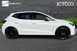 SEAT Ibiza Photo 4