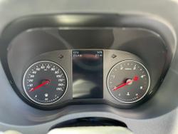 Mercedes-Benz Sprinter Photo 7