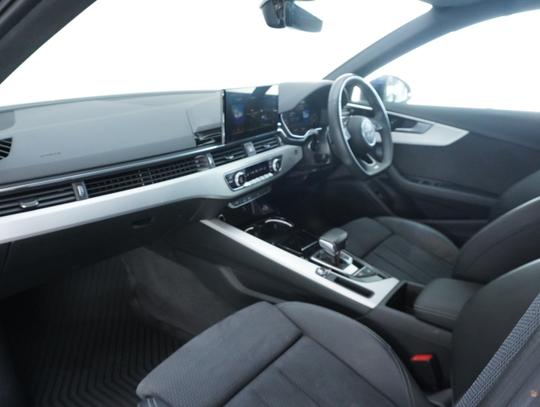 Audi A4 Avant Photo 00531776-ad3a-49d5-b215-d7458ecdccd0.jpg