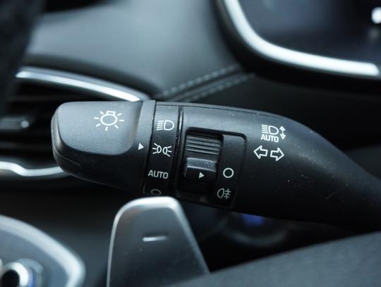 Hyundai Santa Fe Photo 00565178-0fc3-4a93-b69b-66aabaf203de.jpg