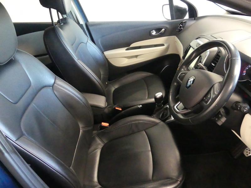 Renault Captur Photo 00652a41-c98b-4d9e-97dd-db04b6534ded.jpg