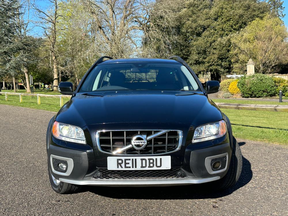 Used Volvo XC70 RE11DBU 9