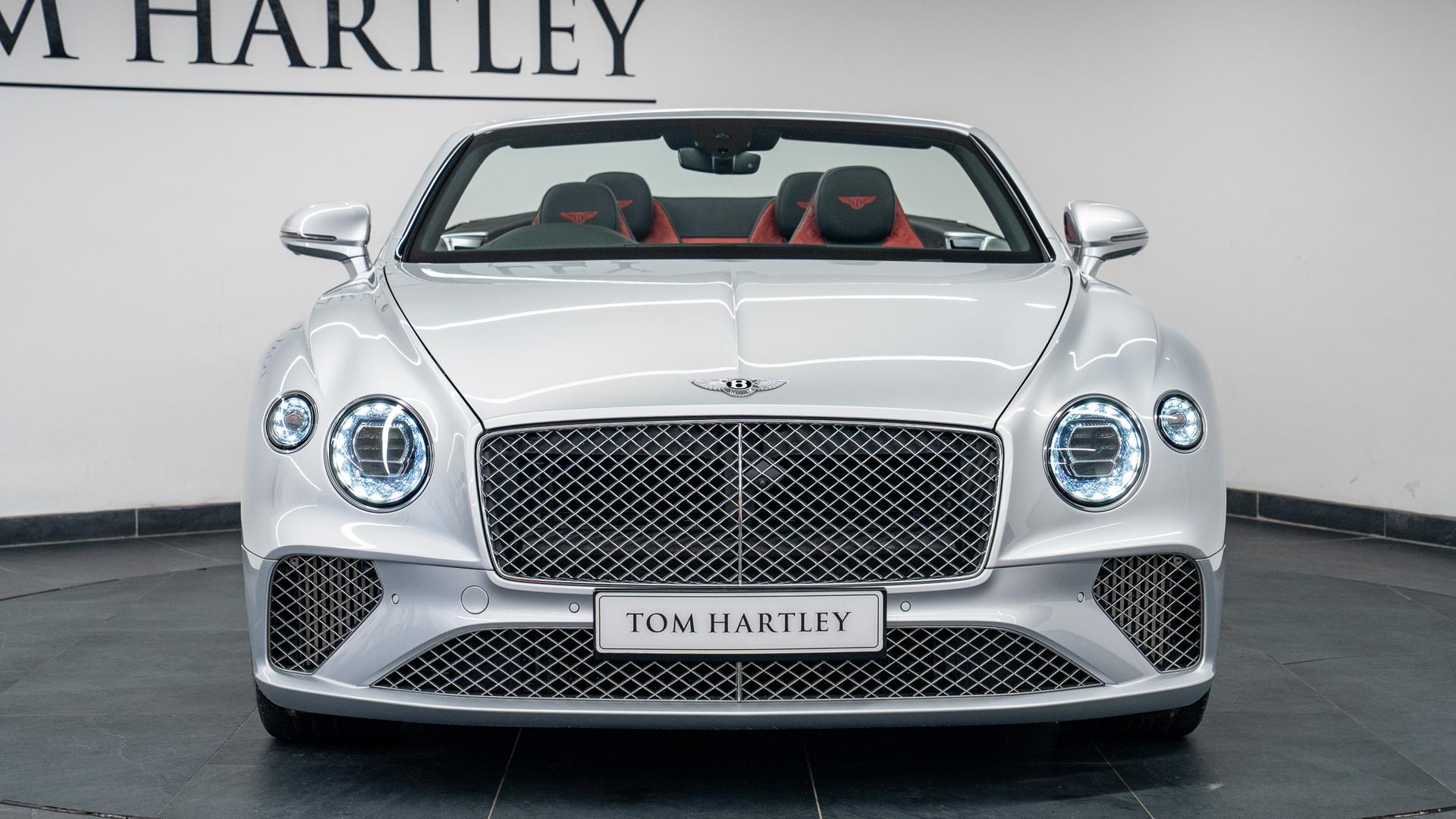 Bentley Continental Photo 0072a2d0-f7f3-4ba4-baf7-fd59162640b9.jpg