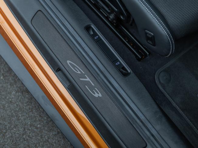 PORSCHE 911 Photo 29