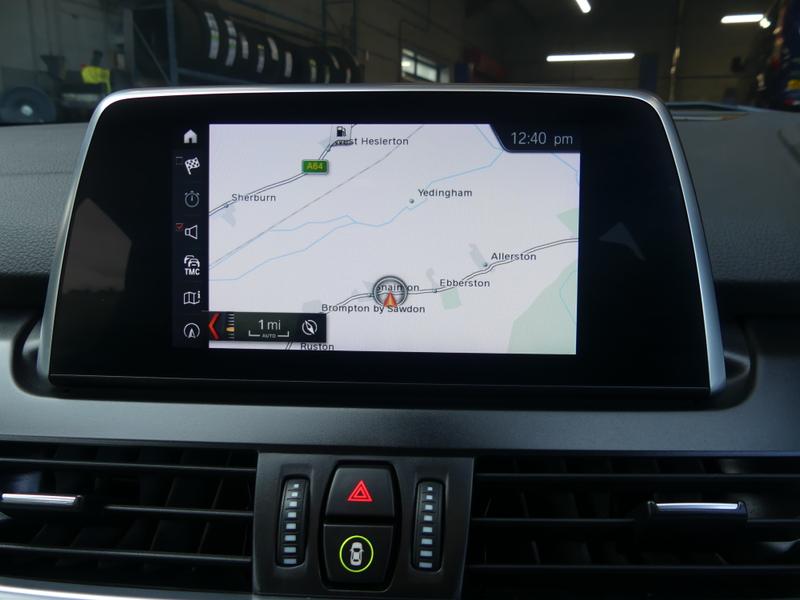 BMW 2 Series Active Tourer Photo 00861b07-0590-42da-bf13-7a6c41690b60.jpg