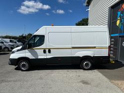 Iveco Daily 35S14 Photo 11