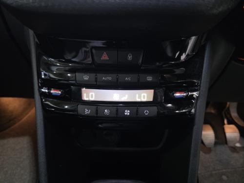 Peugeot 2008 Photo 00919429-f313-4c6a-ad7c-bd7def0d9c7a.jpeg