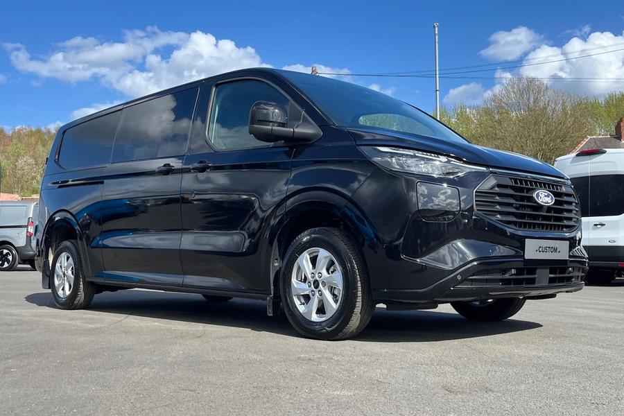 Ford TRANSIT CUSTOM Photo 009cdf57-f018-4c83-9526-3ceb9501e6bf.jpg