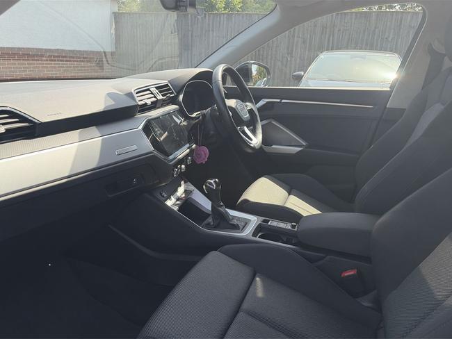 Audi Q3 Photo 00ad6ebb-56bb-4b03-8d68-cac2068179f6.jpg