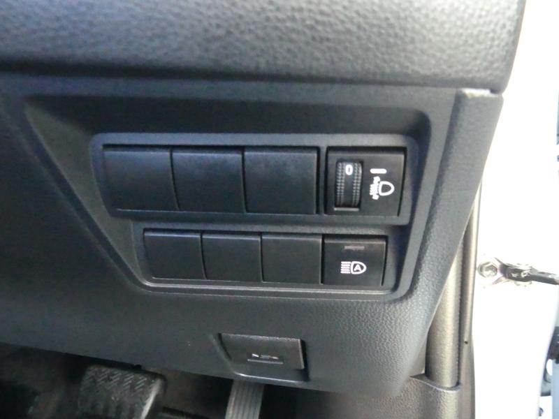 Toyota Yaris Photo 00b71db4-aff6-4f72-a3ce-ba717df18c47.jpg