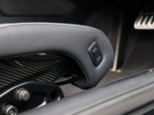PORSCHE 911 Photo 18