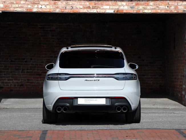 Porsche Macan Photo 10