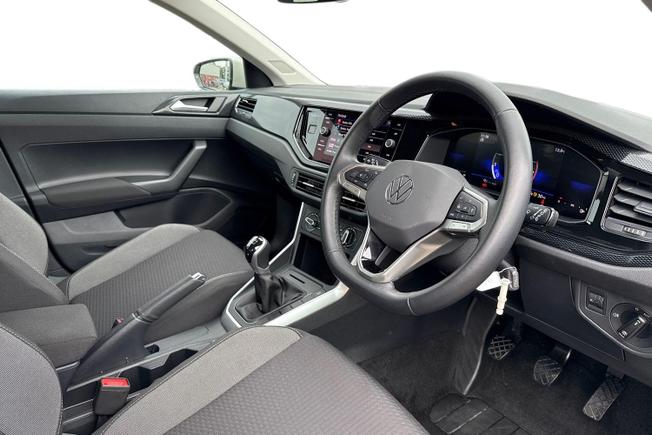 VOLKSWAGEN Polo Photo 8