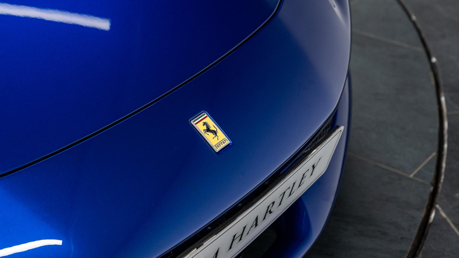 Ferrari 296 Photo 00f52ec8-9fbb-4b4a-a8db-be4ba0bb5e59.jpg
