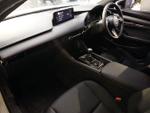Mazda 3 Photo 8