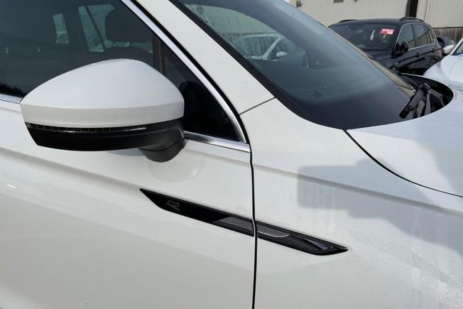 VOLKSWAGEN Tiguan Photo 20