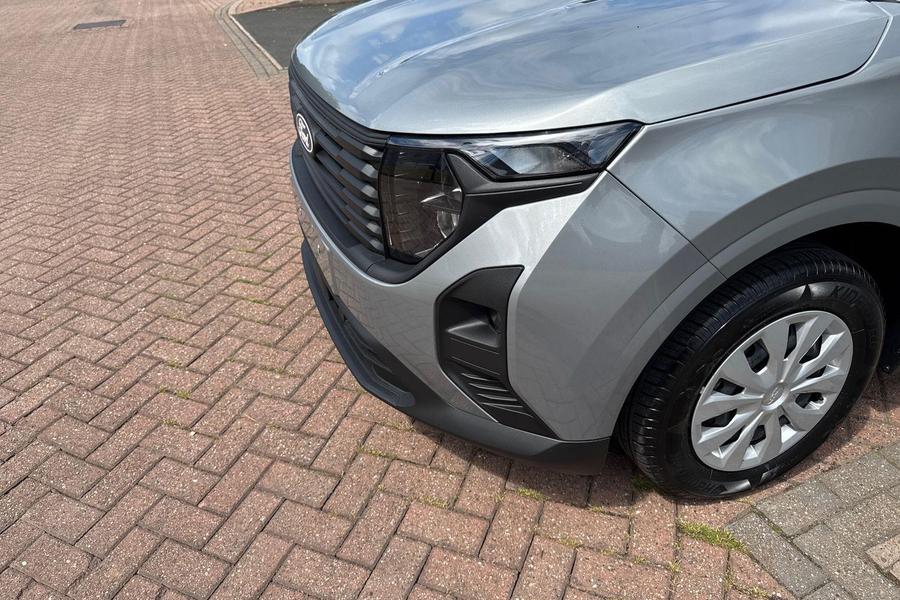 Ford TRANSIT COURIER Photo 010ce9cc-d488-4768-8bd7-3c0905c14fc2.jpg