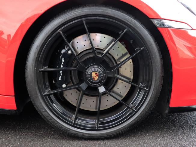 PORSCHE 911 Photo 4