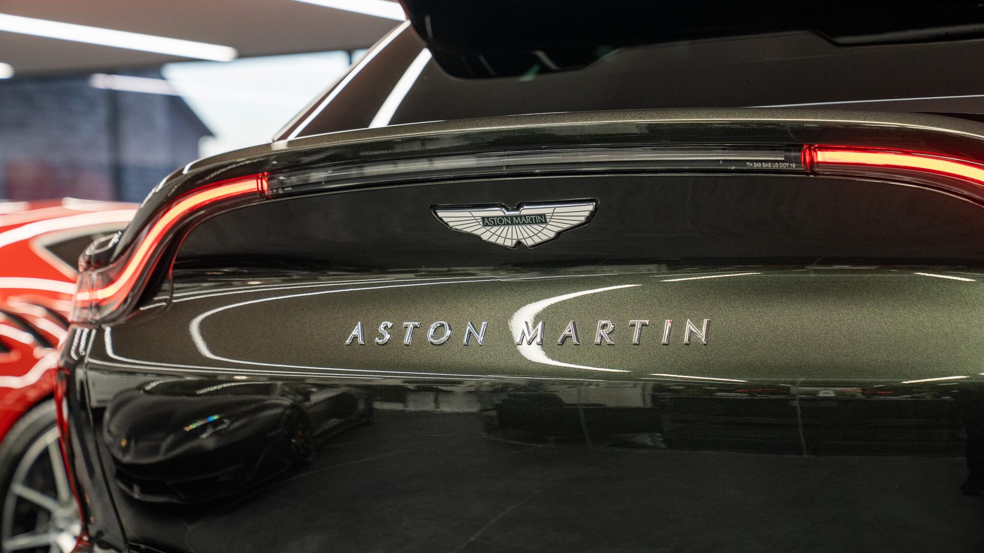 Aston Martin DBX Photo 01238437-8261-488f-a655-6b474aa2fe0d.jpg