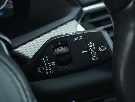 BMW X5 Photo 012632a7-6513-4ac9-819c-ce95a5bc2f6f.jpg