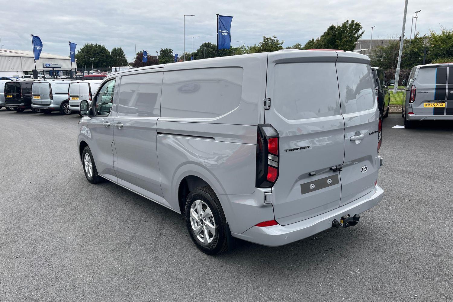Ford TRANSIT CUSTOM Photo 7