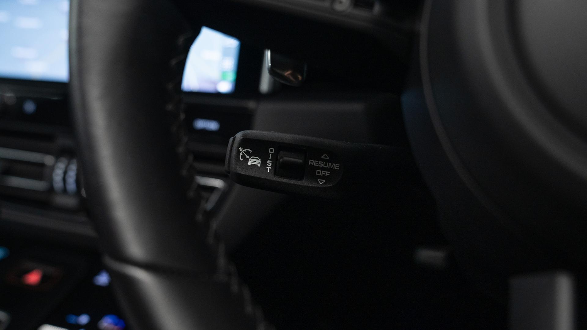 Porsche Macan Photo 014cc7db-94e2-4ca3-acd3-cd7a216fdb75.jpg
