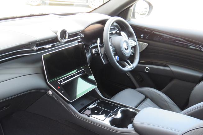 Maserati Grecale Photo 3