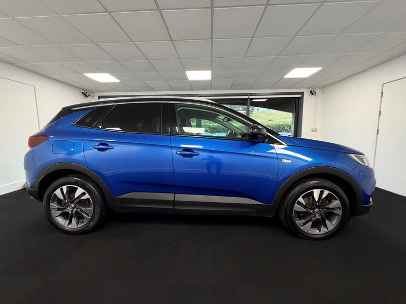 Vauxhall Grandland X Photo 0151e01e-57ca-48e9-bca5-fbee4ef6370d.jpg