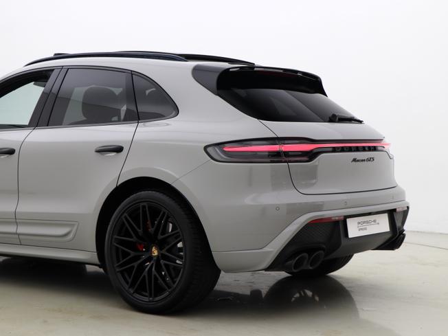 Porsche Macan Photo 25