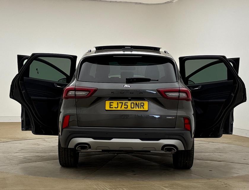 Ford Kuga Photo 019016ac-3640-4424-9c8c-897bd6920cc8.jpg