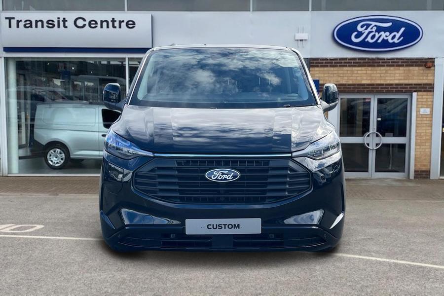 Ford TRANSIT CUSTOM Photo 0195297f-69cc-42c2-bccd-e4e1ad3677b9.jpg