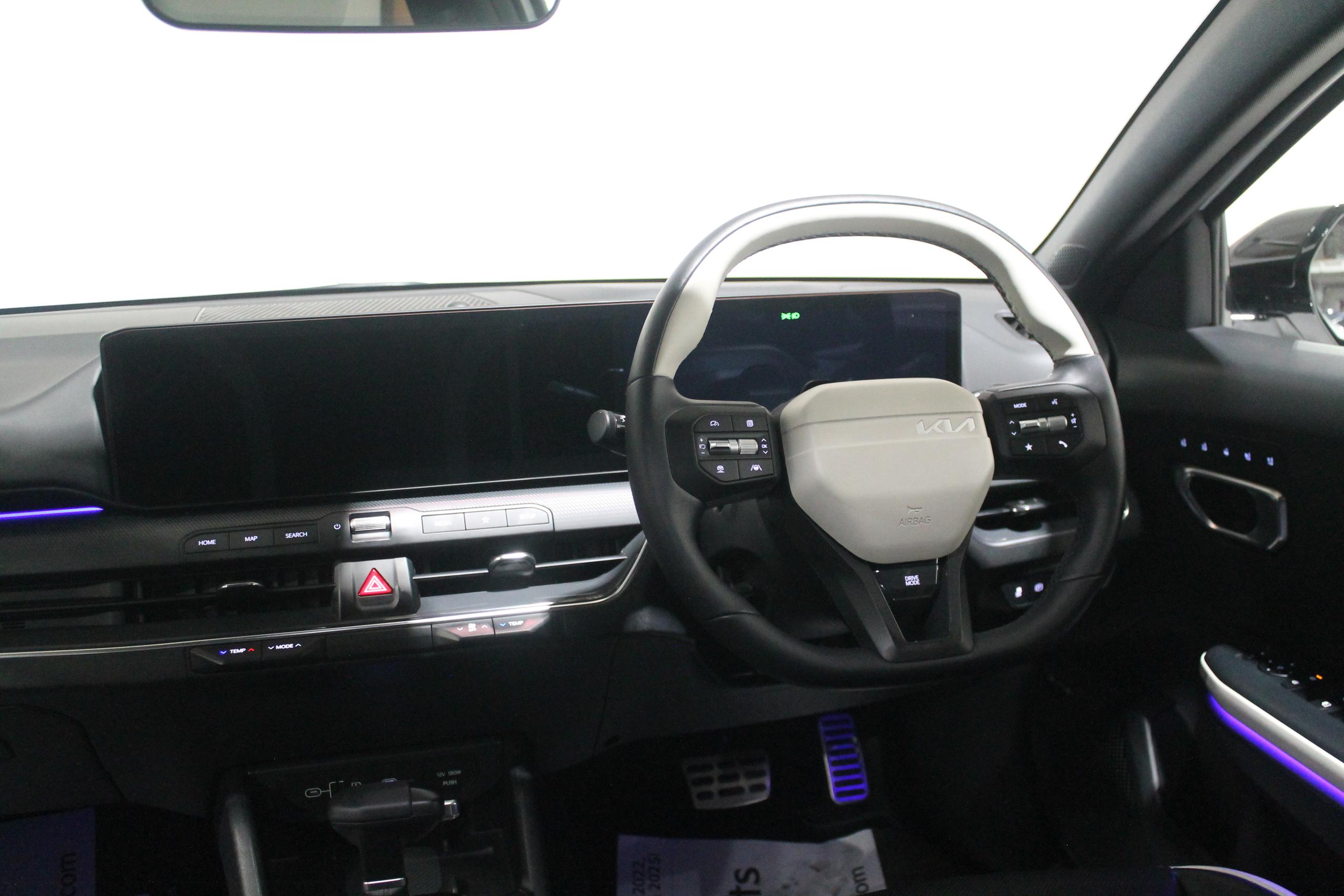 Kia K4 Photo 8