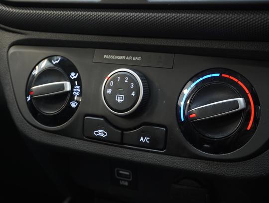 Hyundai i10 Photo 019c9106-7fb4-44ae-a434-e87227a6cc70.jpg