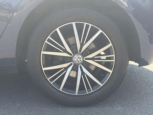 Volkswagen Golf Photo 32