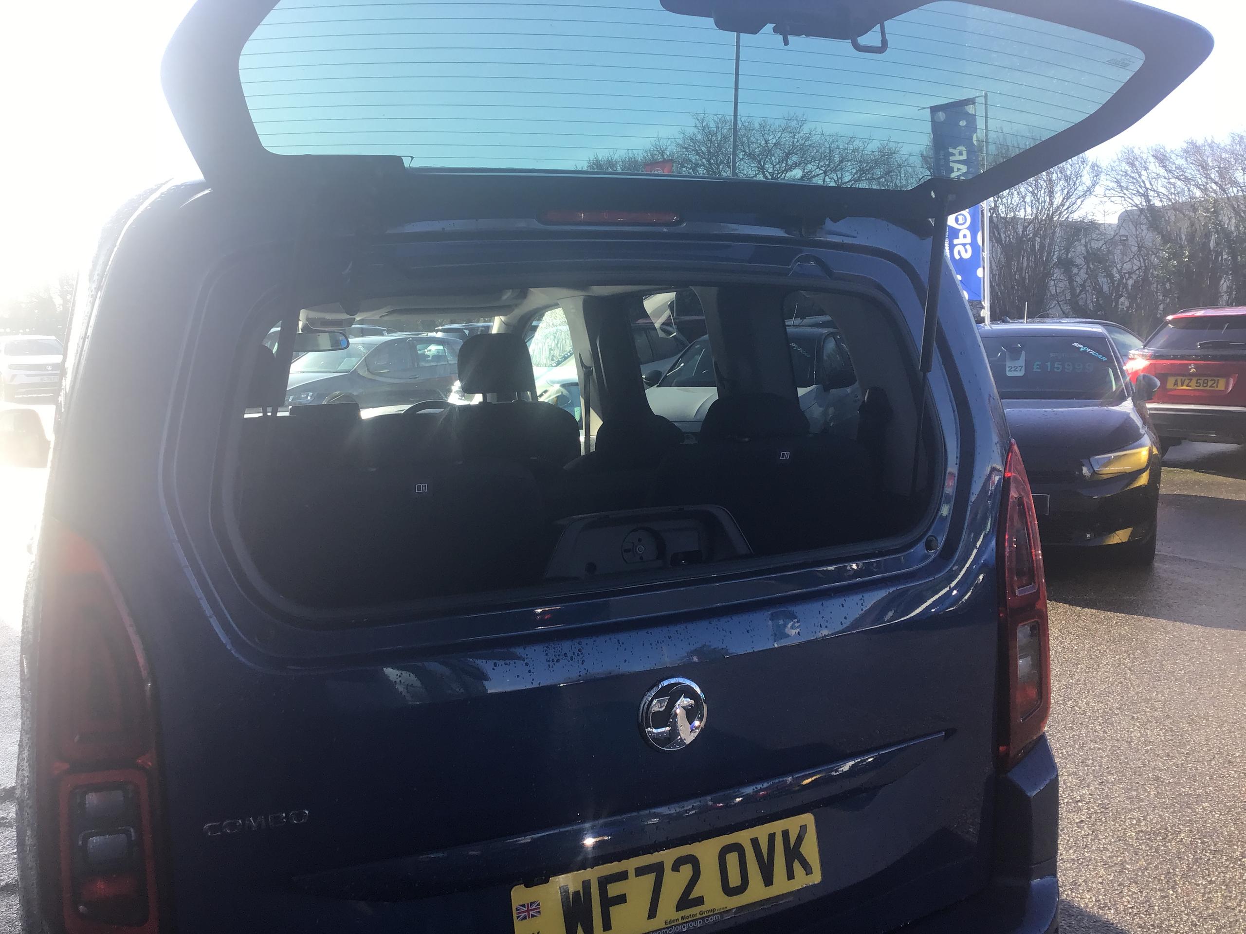 Vauxhall Combo Life Photo 20
