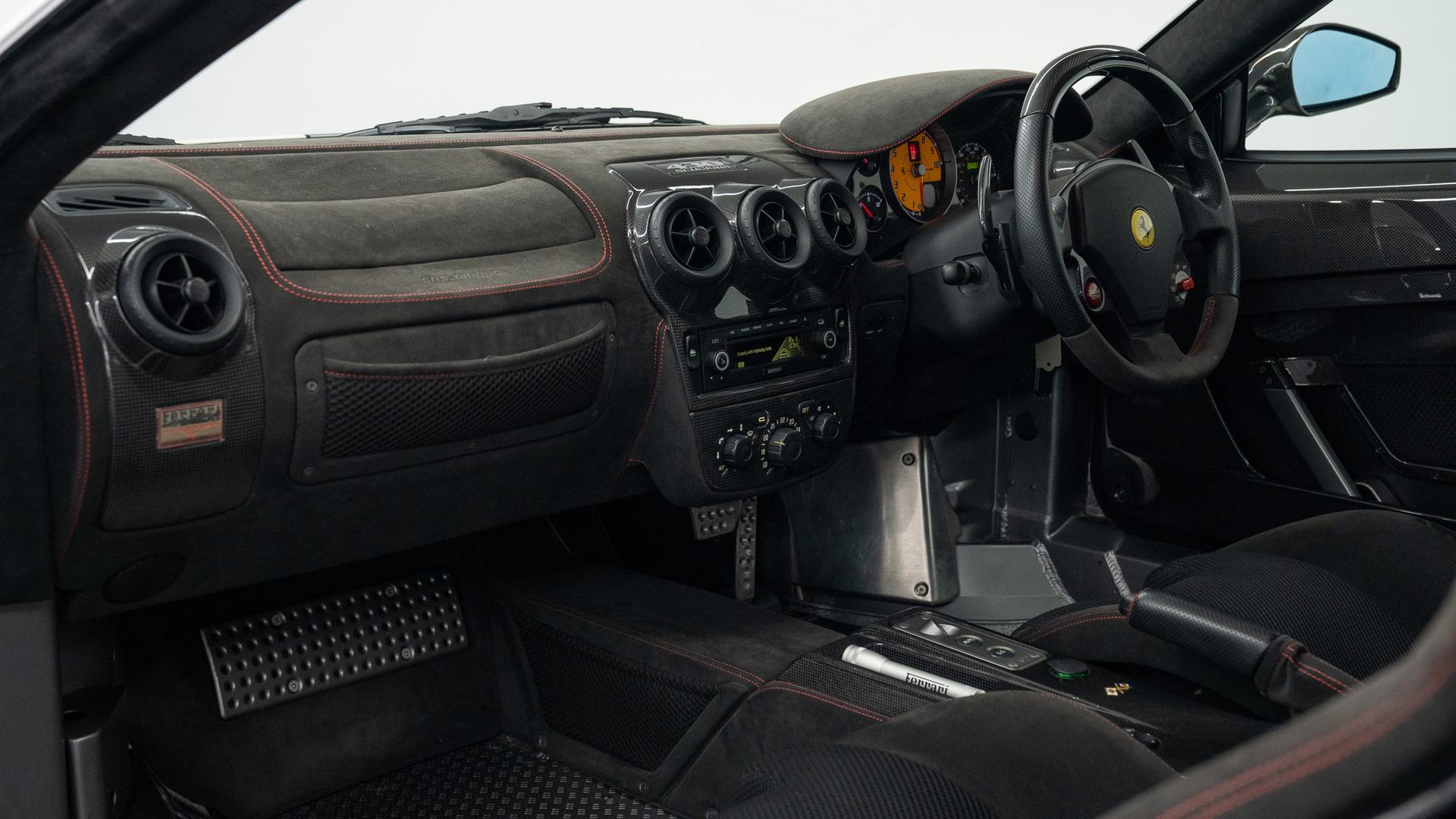 Ferrari 430 Photo 01ba0a4b-d4e9-453b-9f2f-8cd0d2daca33.jpg